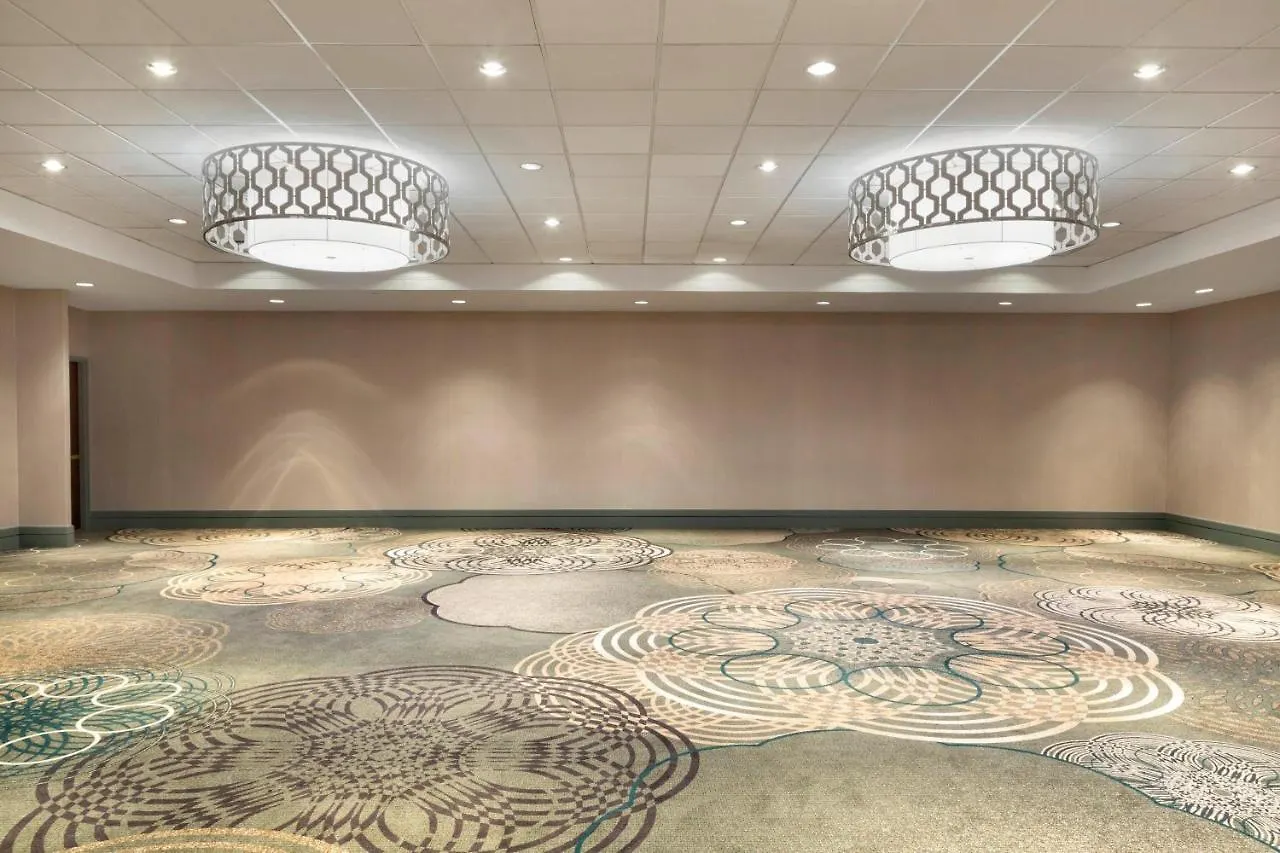 Sheraton Vancouver Airport Hotel Richmond 4*,